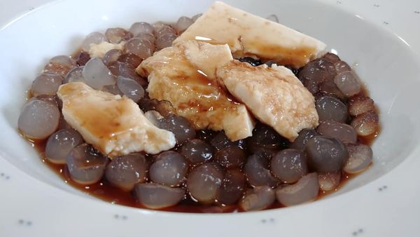 Homemade Taho, Sweetened Tofu (Bean Curd)