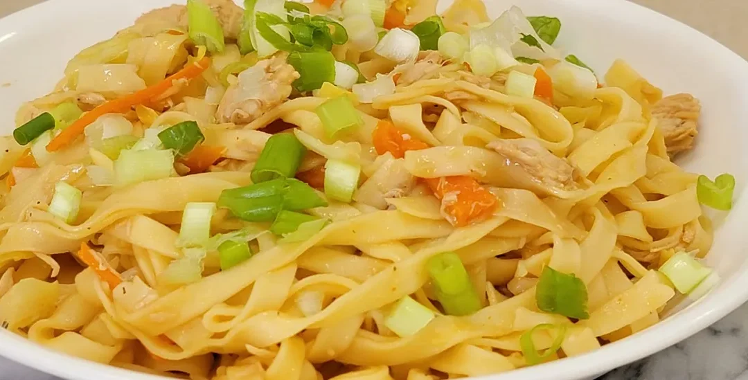 Chicken Pansit Lomi Guisado, Flat Egg Noodles Recipe
