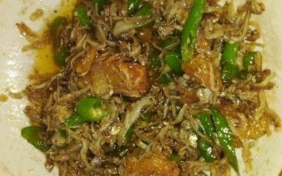 Ginisang Bulinaw, Sautéed Anchovy Recipe
