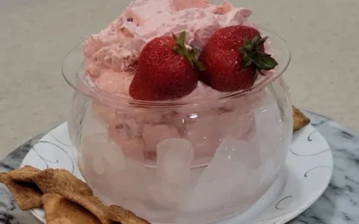 Strawberry Dip, A Delightful Treat for the Hot Summer!